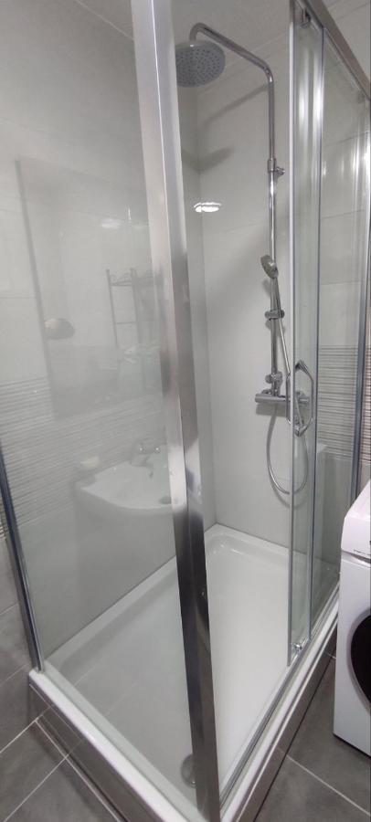 South Side Apartment ポドゴリツァ エクステリア 写真